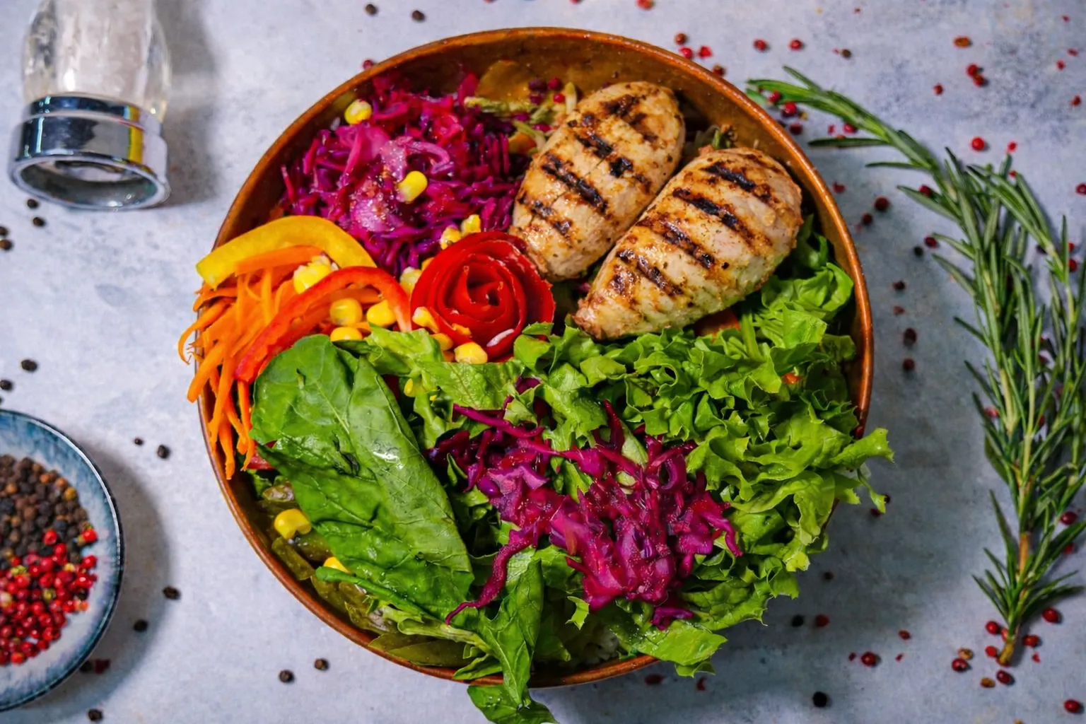 Izgara Tavuk Salata